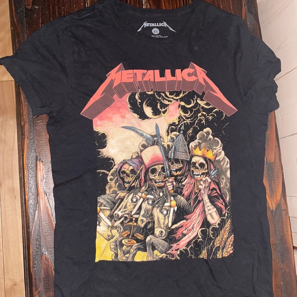 Metallica shirt